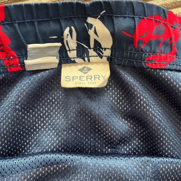 Men’s Sperry Red White And Blue Lobster Swim Shorts Trunks Beach Pool Summer XL - Picture 5 of 8